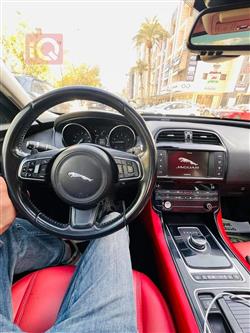 جاكوار XE